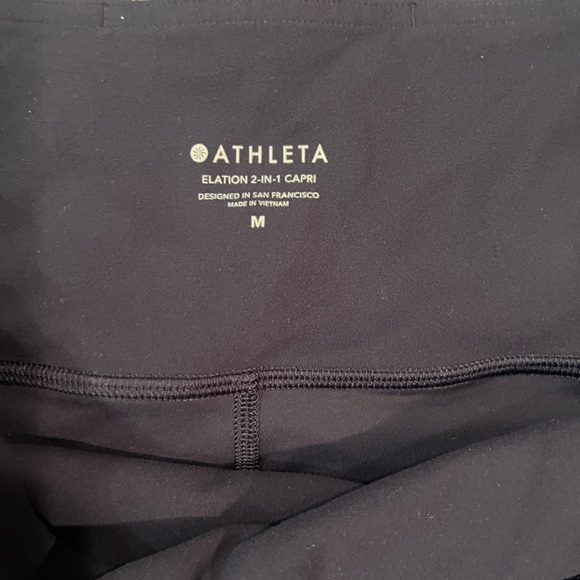 Athleta Elation 2-in-1 Capri - Picture 3 of 4
